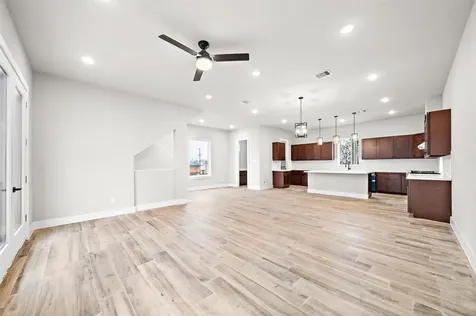 228 W 28th Street Houston TX 77008