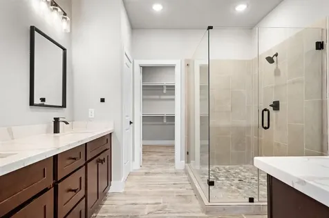 228 W 28th Street Houston TX 77008