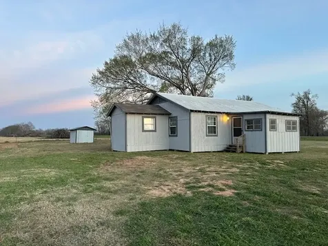 18943 State Highway 7 Centerville TX 75833
