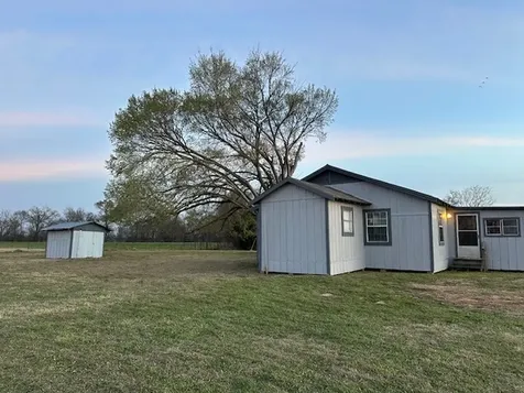 18943 State Highway 7 Centerville TX 75833