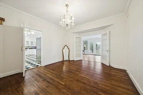 302 E Jackson Street West Columbia TX 77486