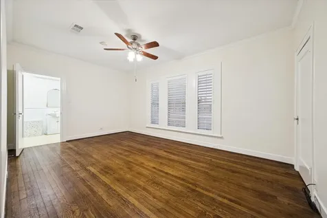 302 E Jackson Street West Columbia TX 77486