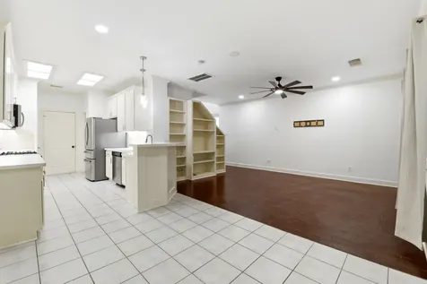 78 N Camellia Grove Circle The Woodlands TX 77382