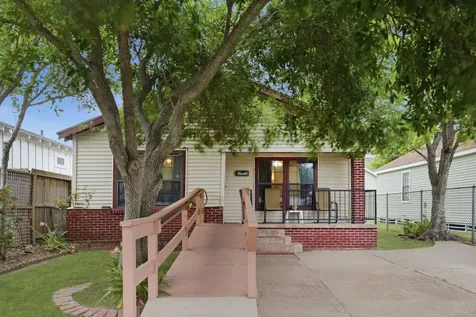 5518 Avenue Q Galveston TX 77551