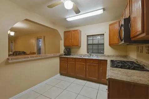 5518 Avenue Q Galveston TX 77551