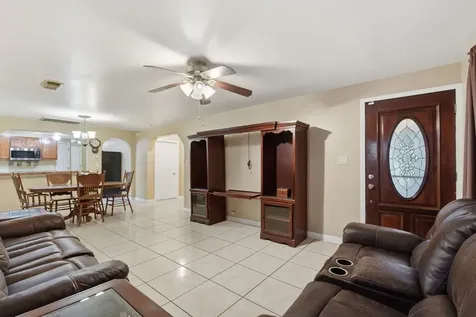 5518 Avenue Q Galveston TX 77551