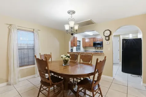 5518 Avenue Q Galveston TX 77551