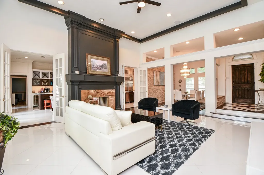 263 Wood Loop Street Houston TX 77015