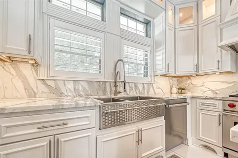 263 Wood Loop Street Houston TX 77015