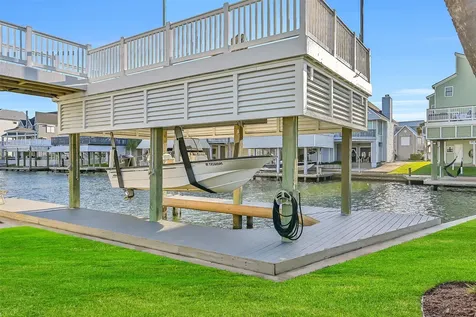 3401 Jolly Roger Galveston TX 77554
