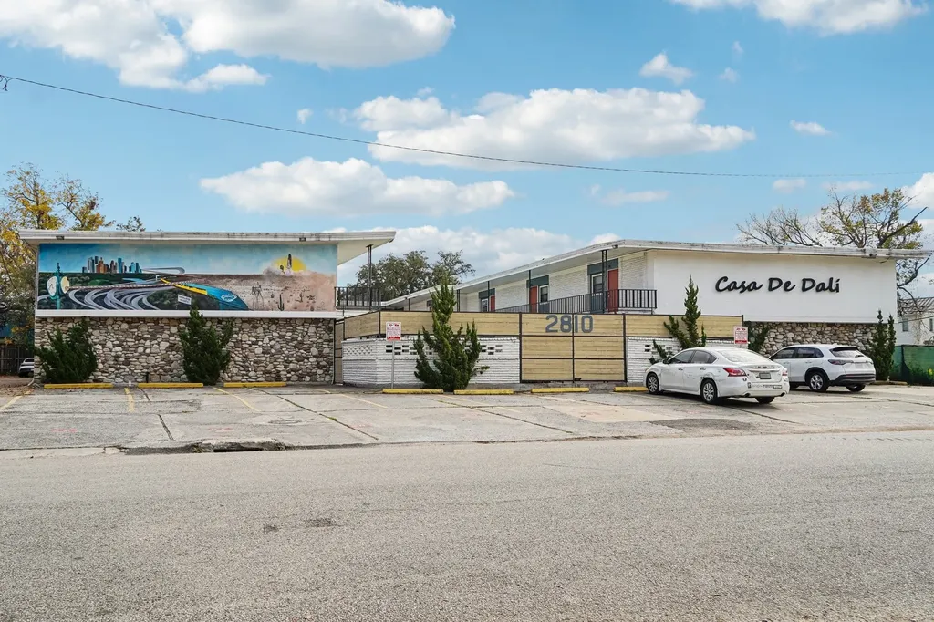 2810 Beauchamp Street 19 Houston TX 77009