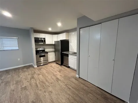 2810 Beauchamp Street 19 Houston TX 77009