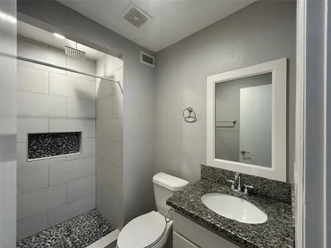 2810 Beauchamp Street 19 Houston TX 77009