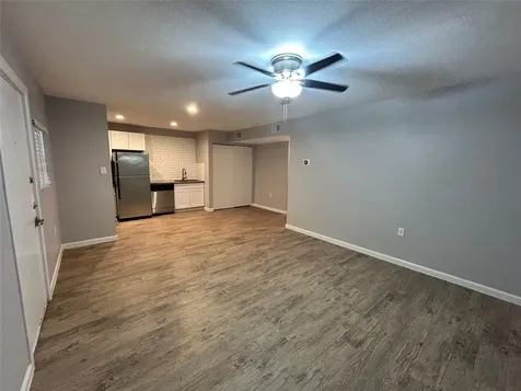 2810 Beauchamp Street 19 Houston TX 77009
