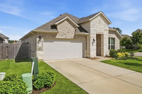 1233 Antelope Passing Drive Montgomery TX 77316