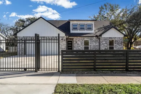 2950 Gulf Street Beaumont TX 77703