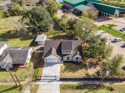 2950 Gulf Street Beaumont TX 77703