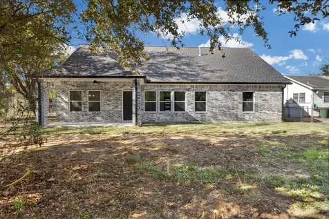 2950 Gulf Street Beaumont TX 77703