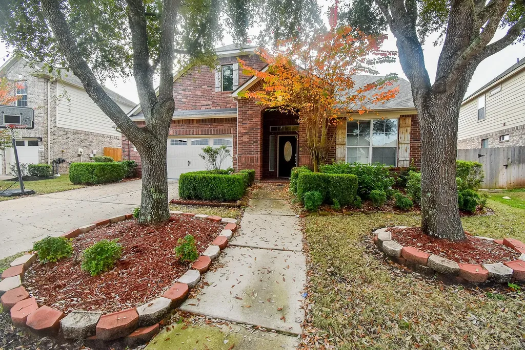 6822 Clemson Lane Sugar Land TX 77479