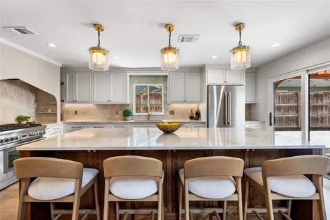 814 Azalea Street Houston TX 77018