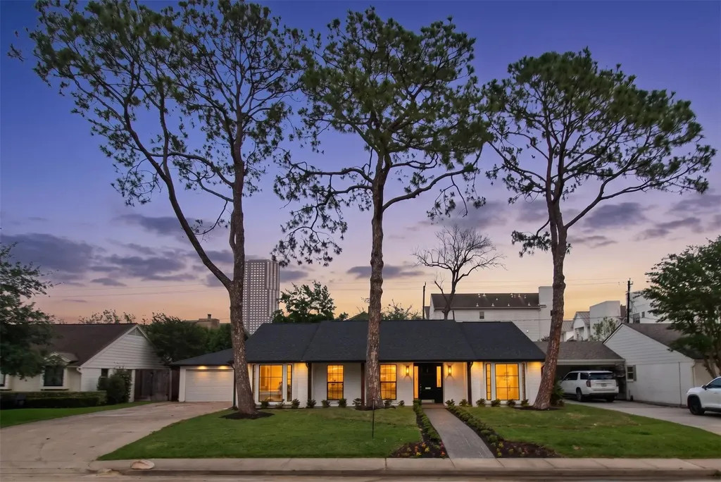 1911 Briarmead Drive Houston TX 77057