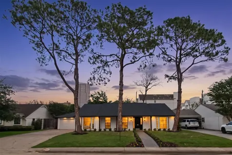 1911 Briarmead Drive Houston TX 77057