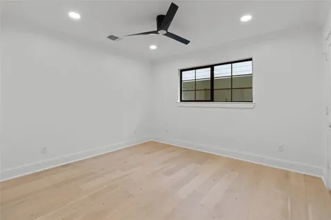 1911 Briarmead Drive Houston TX 77057