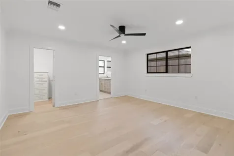 1911 Briarmead Drive Houston TX 77057