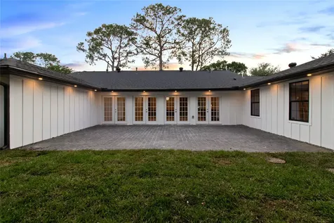 1911 Briarmead Drive Houston TX 77057