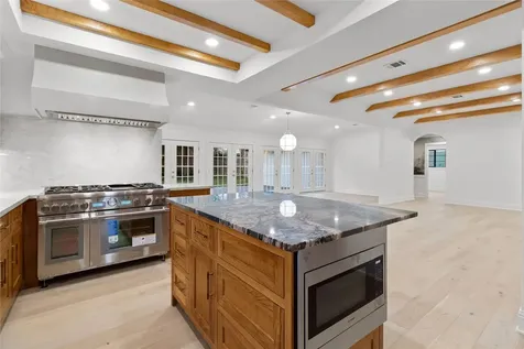 1911 Briarmead Drive Houston TX 77057