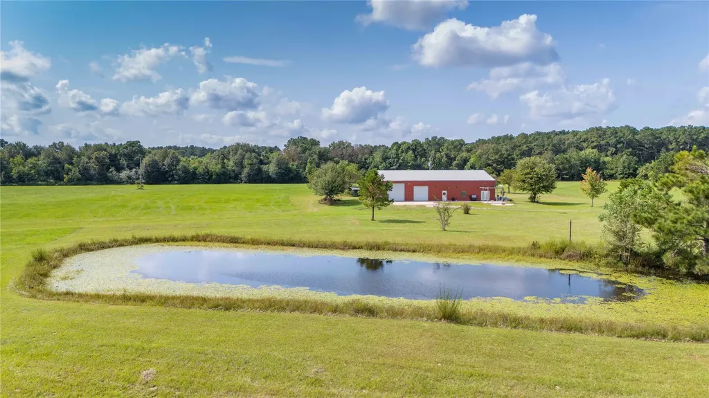 501 County Road 2276 Cleveland TX 77327