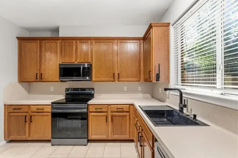 2822 Whitman Drive Montgomery TX 77356