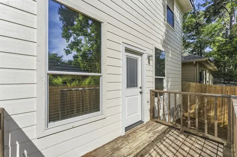 2822 Whitman Drive Montgomery TX 77356