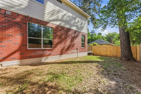 2822 Whitman Drive Montgomery TX 77356