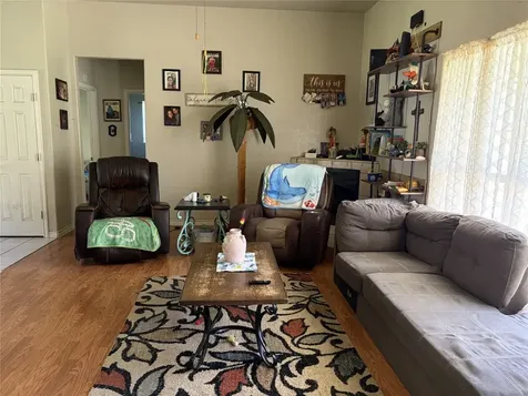 611 W Trout Kirbyville TX 75956