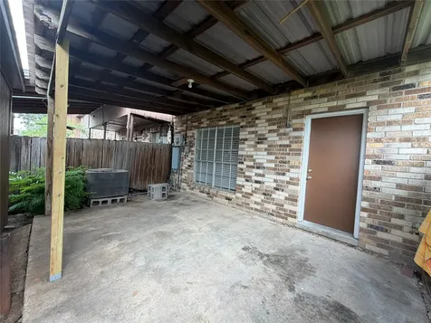 1524 Poplar Cove Street La Porte TX 77571