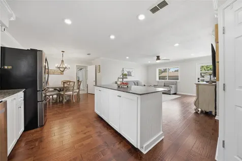 207 Briar Ridge Drive Bellville TX 77418