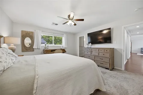 207 Briar Ridge Drive Bellville TX 77418