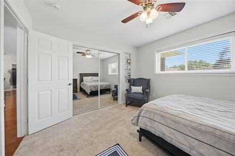 207 Briar Ridge Drive Bellville TX 77418