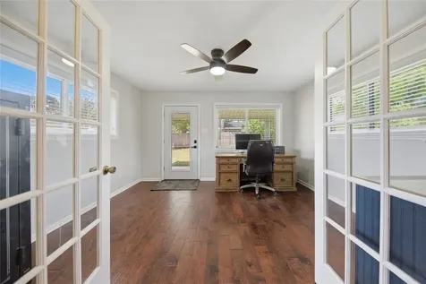 207 Briar Ridge Drive Bellville TX 77418