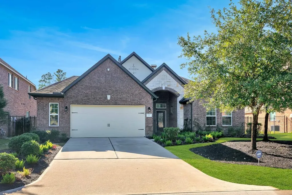 51 Prairie Falcon The Woodlands TX 77389