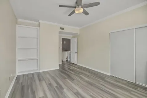 2111 Welch Street B201 Houston TX 77019