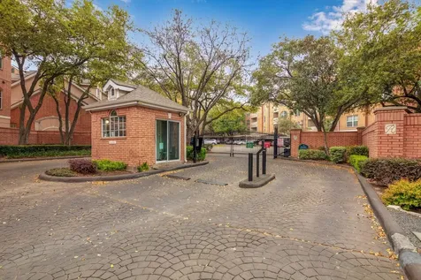 2111 Welch Street B201 Houston TX 77019