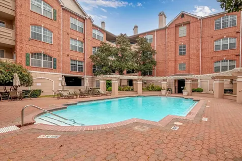 2111 Welch Street B201 Houston TX 77019