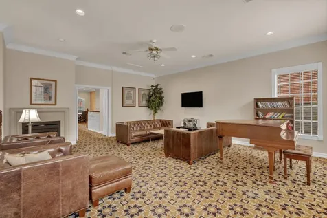 2111 Welch Street B201 Houston TX 77019