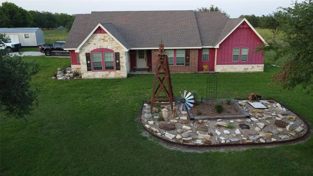 5409 Fm 339 S Groesbeck TX 76642