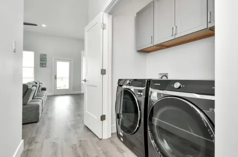 22814 Camino Street Galveston TX 77554