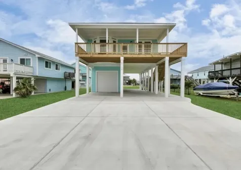 22814 Camino Street Galveston TX 77554