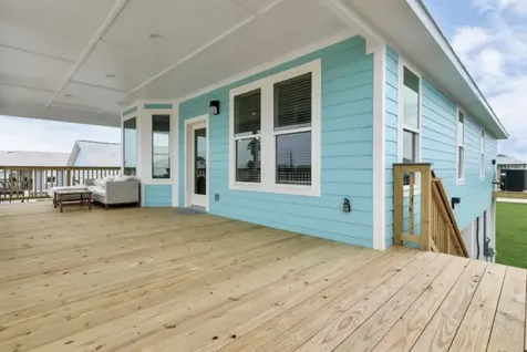 22814 Camino Street Galveston TX 77554