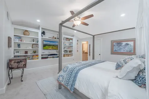 2026 Elmen Street Houston TX 77019